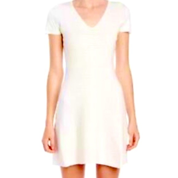 🔥NEW Theory Knit Dress - Picture 3 of 13
